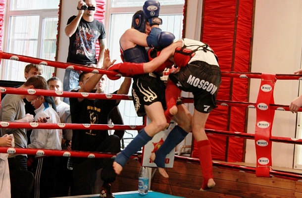 Купить занятие тайским боксом в Муроме. Сервис Ultra Подарки. Хотите взять уроки Муай Тай в клубе тайского бокса? Купите сертификат на занятие тайским боксом в Муроме. Сервис UltraPodarki.ru 8 800 505 95 30. Занятия тайским боксом, тайский бокс индивидуальные занятия, занятия тайским боксом в Муроме, тайский бокс цена, тайский бокс тренировка, тайский бокс клуб, тайский бокс клуб в Муроме, муай тай, уроки муай тай, сертификат на тайский бокс, Муай Тай Муром, Тайский бокс Муром, купить тайский бокс, купить муай тай, купить Тайский бокс Муром