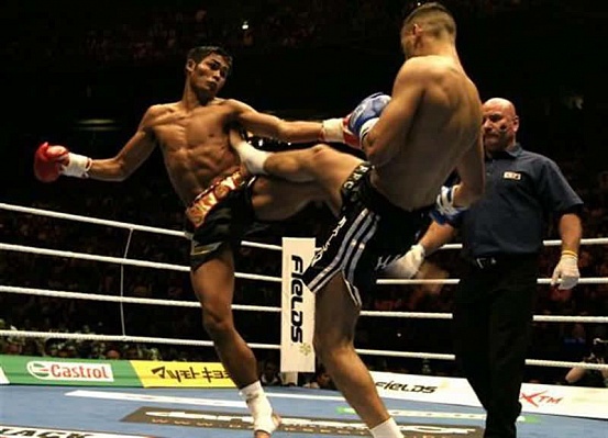 Купить занятие тайским боксом в Муроме. Сервис Ultra Подарки. Хотите взять уроки Муай Тай в клубе тайского бокса? Купите сертификат на занятие тайским боксом в Муроме. Сервис UltraPodarki.ru 8 800 505 95 30. Занятия тайским боксом, тайский бокс индивидуальные занятия, занятия тайским боксом в Муроме, тайский бокс цена, тайский бокс тренировка, тайский бокс клуб, тайский бокс клуб в Муроме, муай тай, уроки муай тай, сертификат на тайский бокс, Муай Тай Муром, Тайский бокс Муром, купить тайский бокс, купить муай тай, купить Тайский бокс Муром